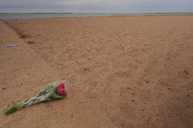 Heroic Bystanders Rally to Save London Mum and Daughter from Drowning at Essex Beach