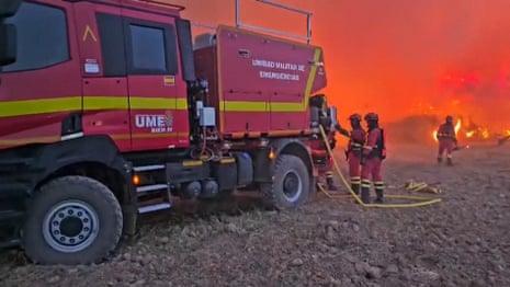 Spanish Military Firefighters Tackle Wildfire in Huesca Province – Watch the Dramatic Video