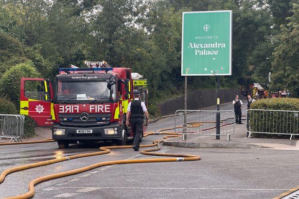 Firefighters Battle Blaze with 500 Kilograms of Water to Combat Wildfire Near Alexandra Palace
