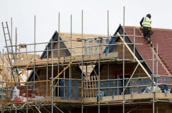 Lords Warns High Interest Rates and Low Confidence Are Pressuring Construction Firms