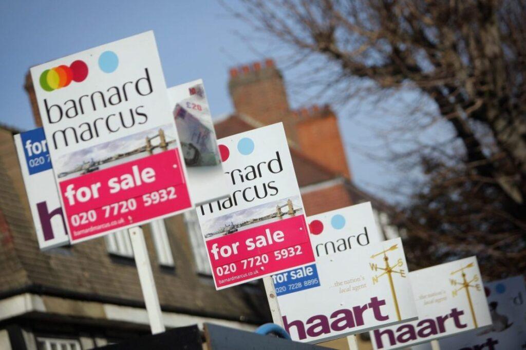 June Sees Stagnant House Prices Amid Ongoing Impact of Iran Conflict on Property Market