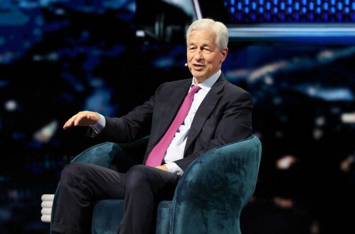 Dimon Raises Concerns About JP Morgan's London Tower Amid Tax Warnings to Burnham
