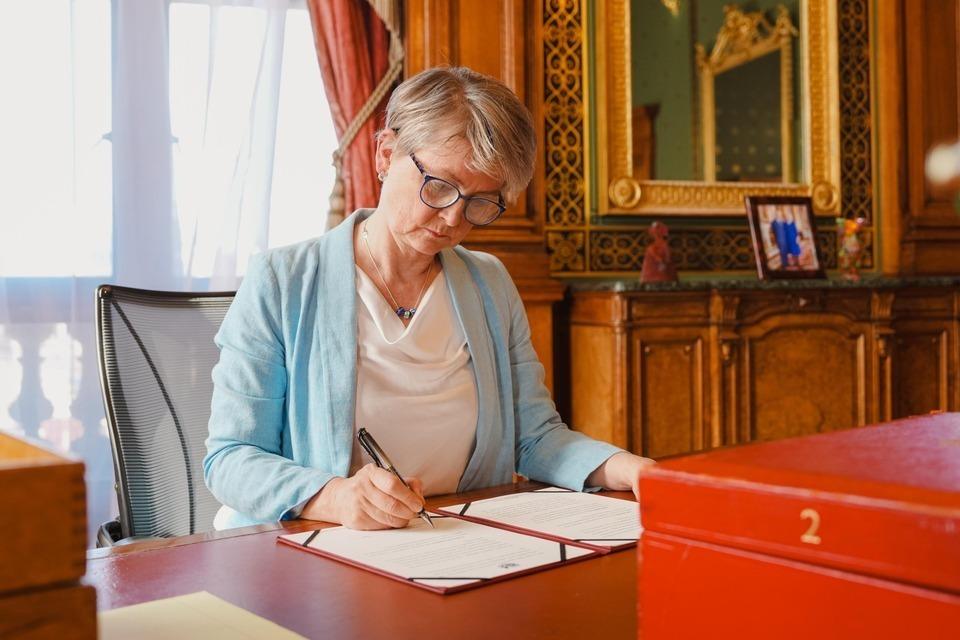 UK Ratifies Groundbreaking Treaty to Enhance Global Ocean Protection