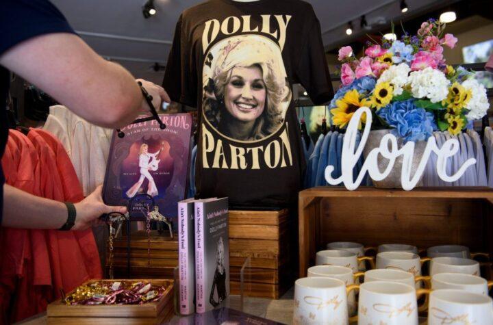 Dolly Parton: The Glittering Queen of Capitalism
