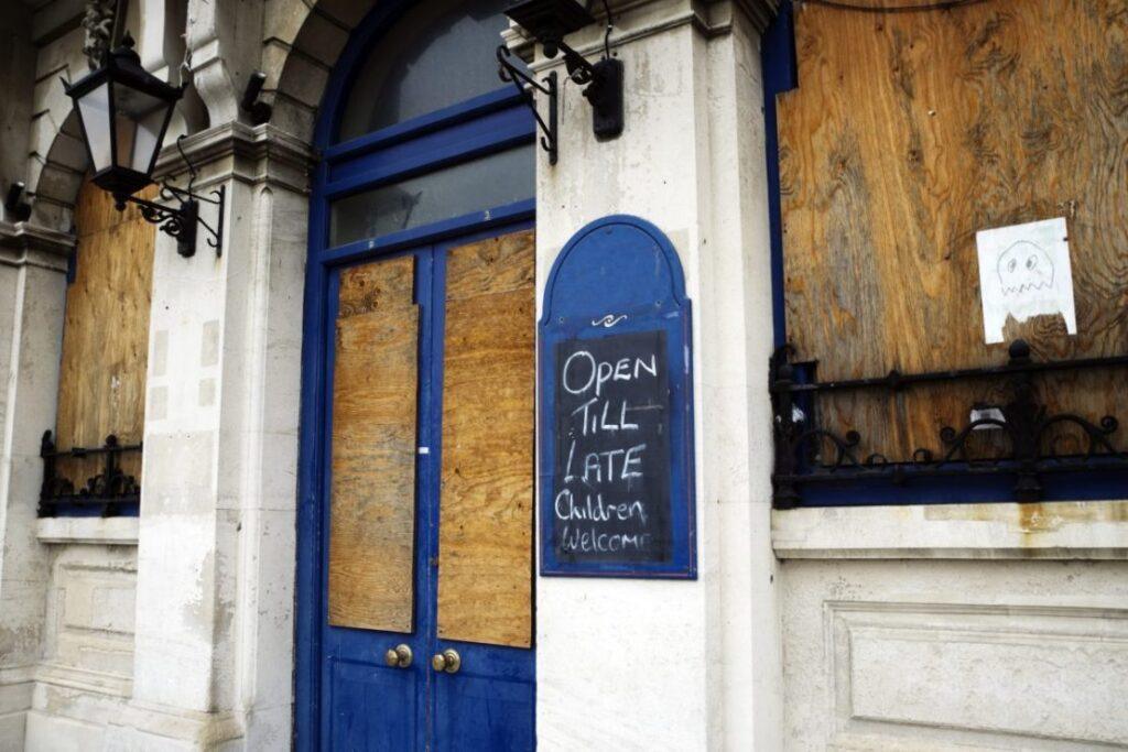 New Planning Regulations Risk Leaving High Streets with Vacant Pubs