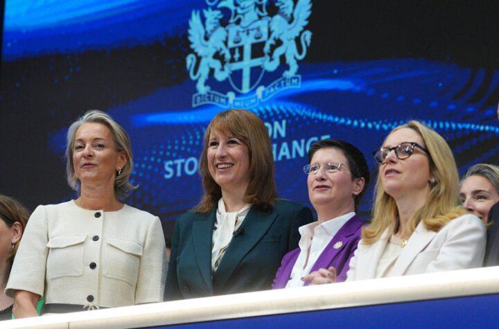 London Stock Exchange Chief Urges Transparency on Pension Fund Investments in Companies