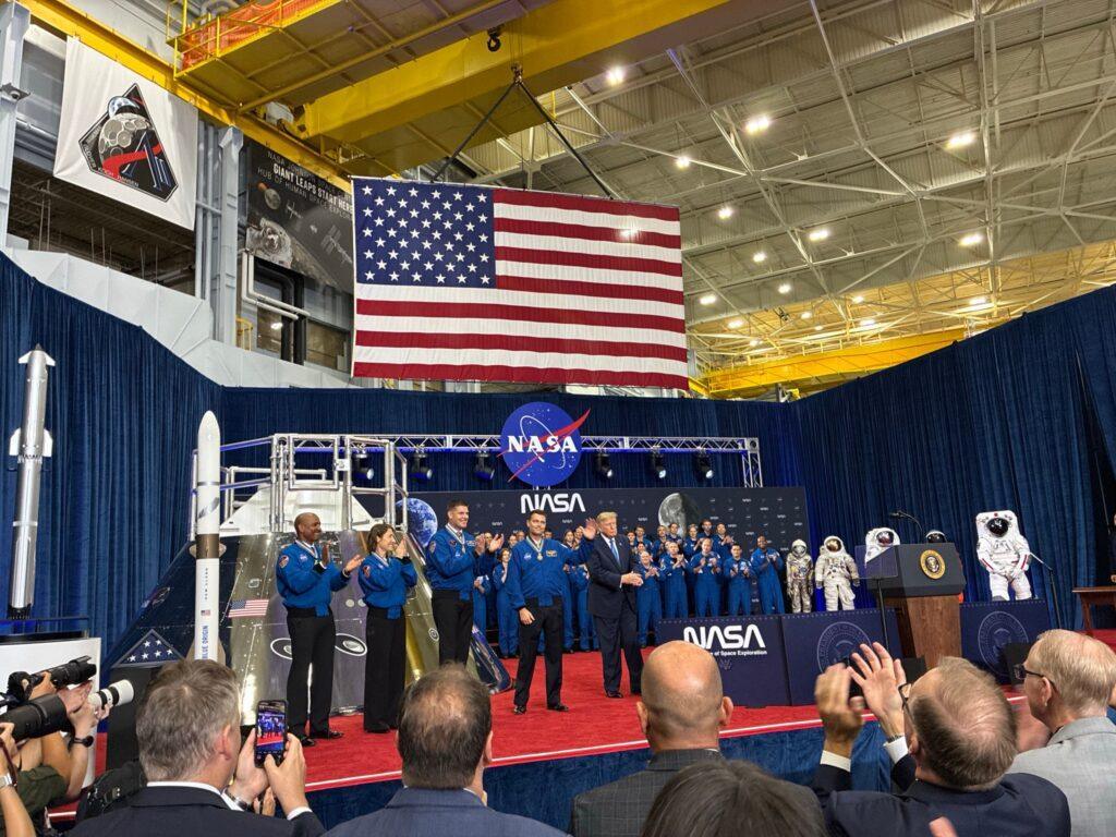 President Bestows Prestigious US Space Award on NASA's Artemis II Crew