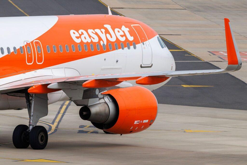 EasyJet Extends Deadline for New Castlelake Bid: What This Means for Investors