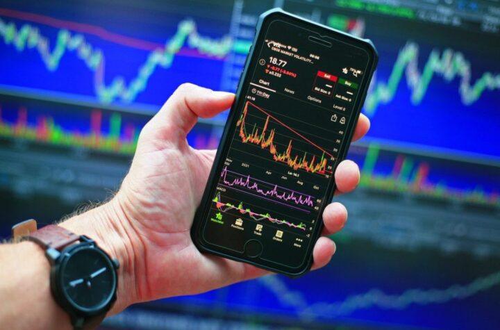 European Private Credit Market Surges as Private Equity Firms Navigate Refinancing Challenges