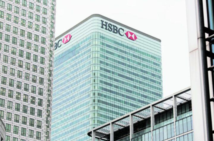 HSBC Shares Plunge Following Announcement of Finance Chief's Departure