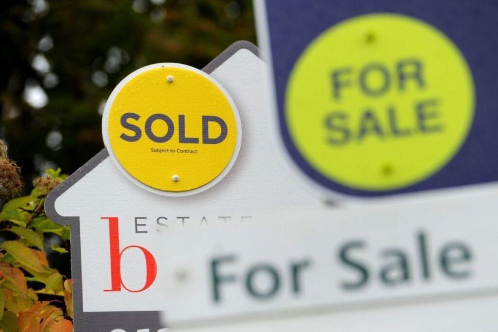 House Prices Struggle to Rise in a 'Subdued' Property Market: What Buyers Need to Know