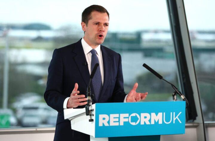 Jenrick Commits to Increasing Tax Free Personal Allowance to £15,000