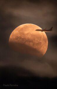 Experience the Spectacular Plane Lunar Eclipse on 1st September 2026!