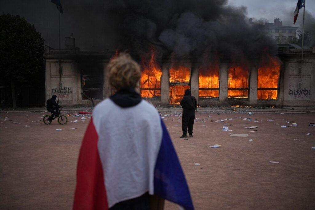 European Bond Market Plunges as France Enforces Curfew Amidst Riots