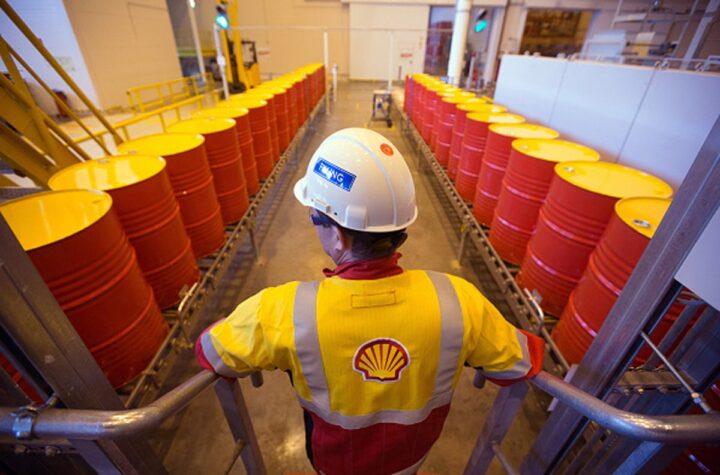 Shell Set to Reap Huge Profits Amid Soaring Fuel Prices