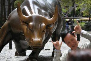 Wall Street Banks Achieve Impressive £22 Billion Trading Windfall Is This the Peak?