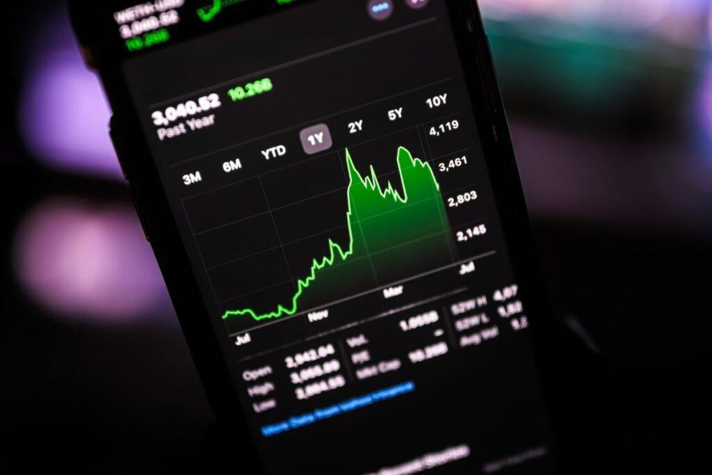 Instagram's Shares Dive Following Significant Revenue Forecast Reduction